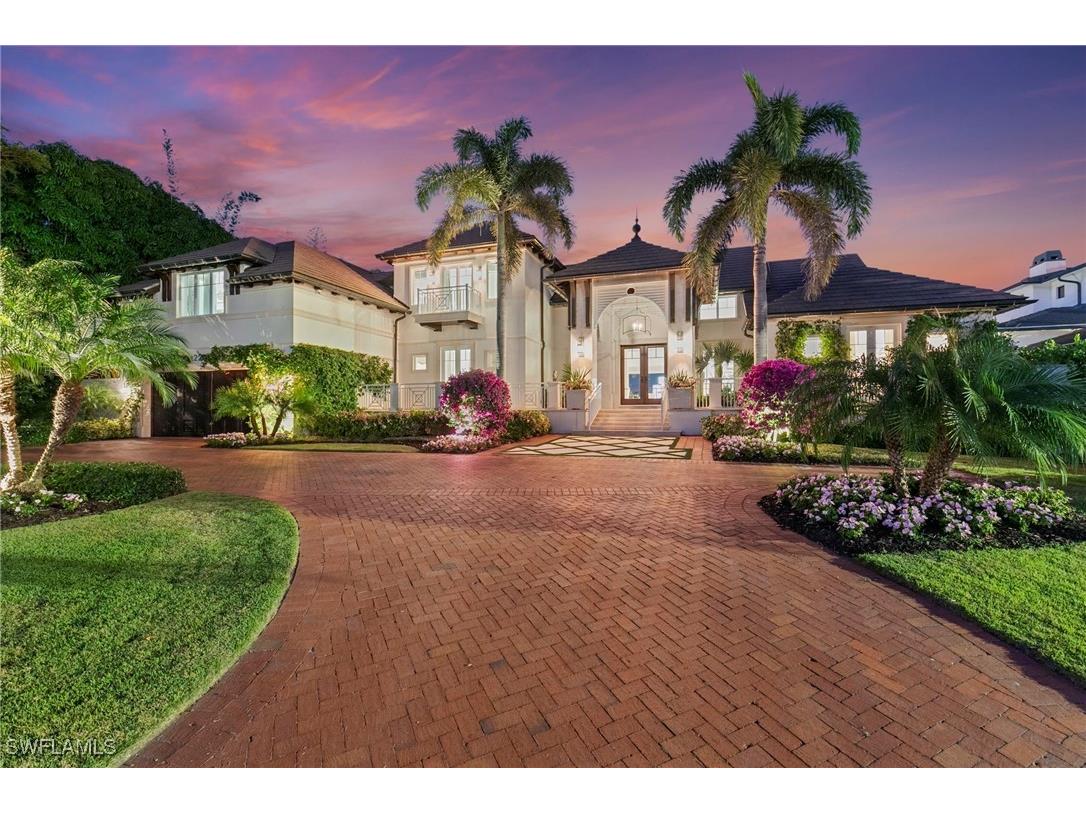 221 Aqua Court Naples FL 34102 226001865 image1