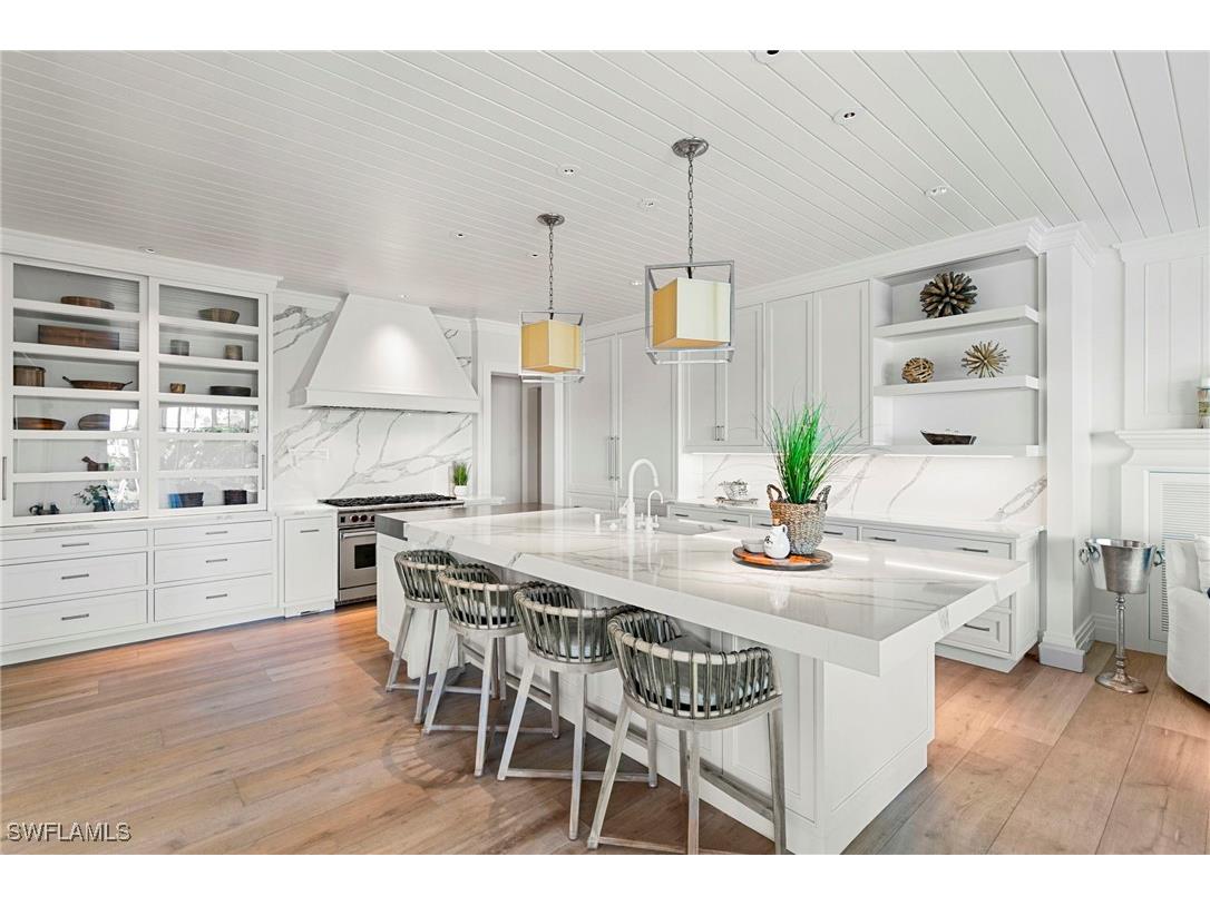 221 Aqua Court Naples FL 34102 226001865 image11