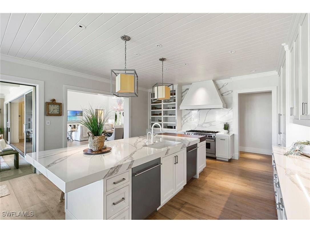 221 Aqua Court Naples FL 34102 226001865 image13