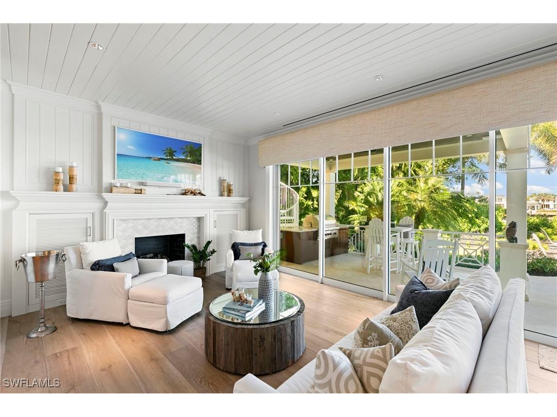 221 Aqua Court Naples FL 34102 226001865 image16