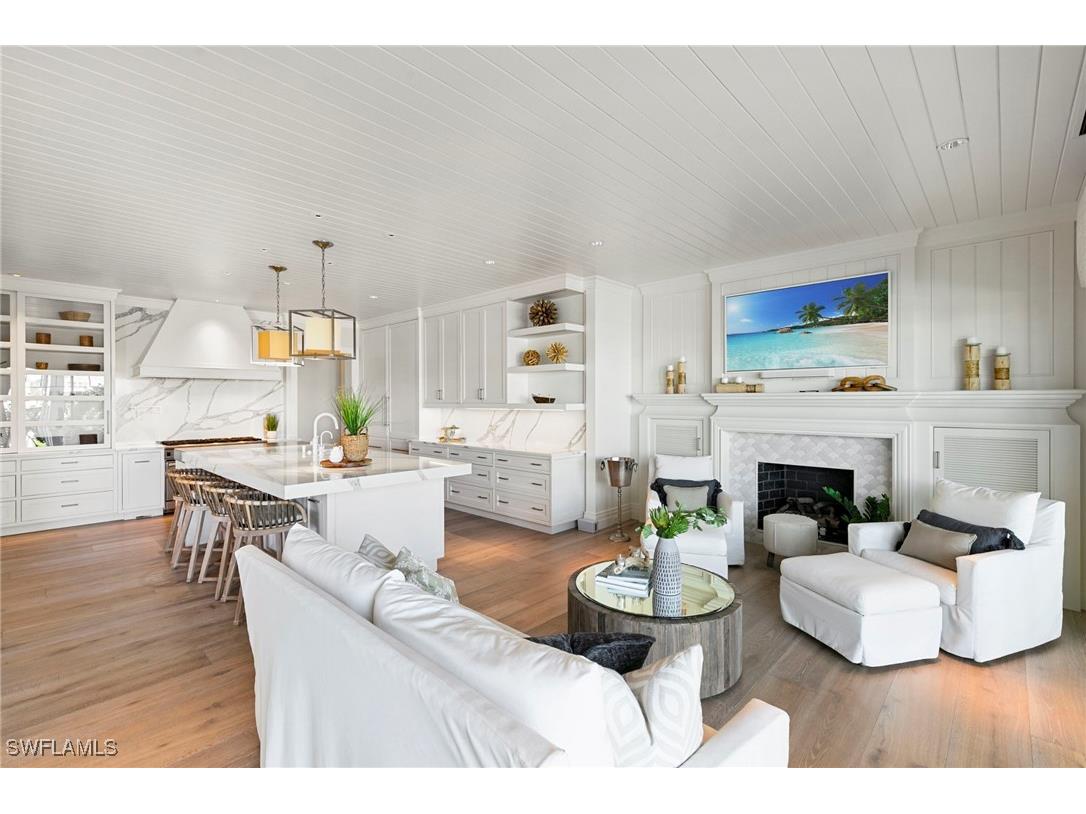 221 Aqua Court Naples FL 34102 226001865 image17