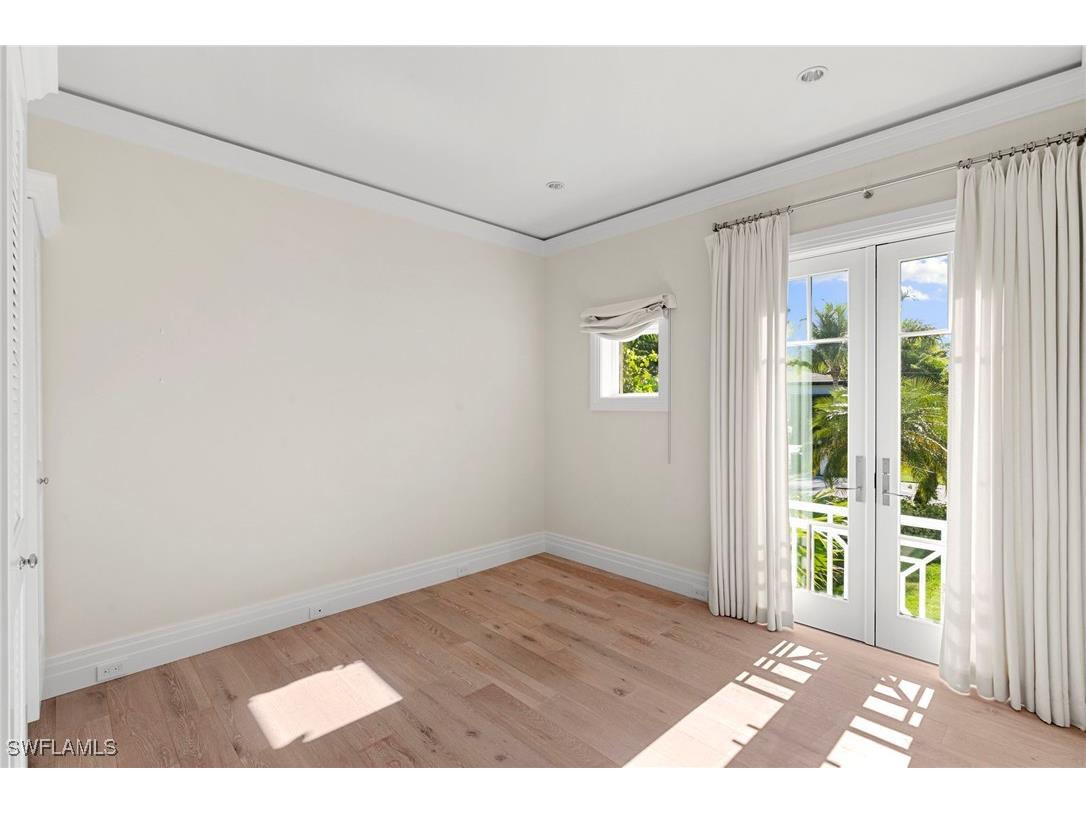 221 Aqua Court Naples FL 34102 226001865 image25