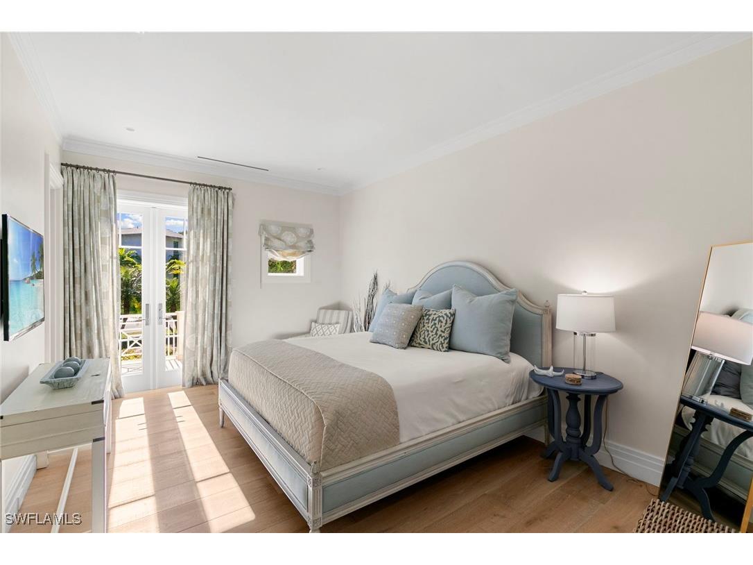 221 Aqua Court Naples FL 34102 226001865 image26