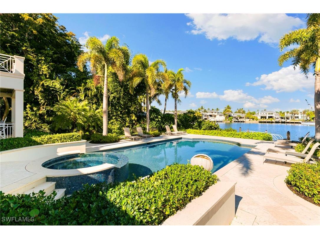 221 Aqua Court Naples FL 34102 226001865 image44