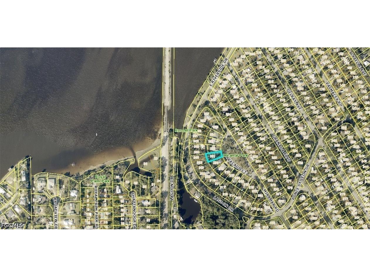 221 Avacado Court Fort Myers FL 33905 2026028570 image5