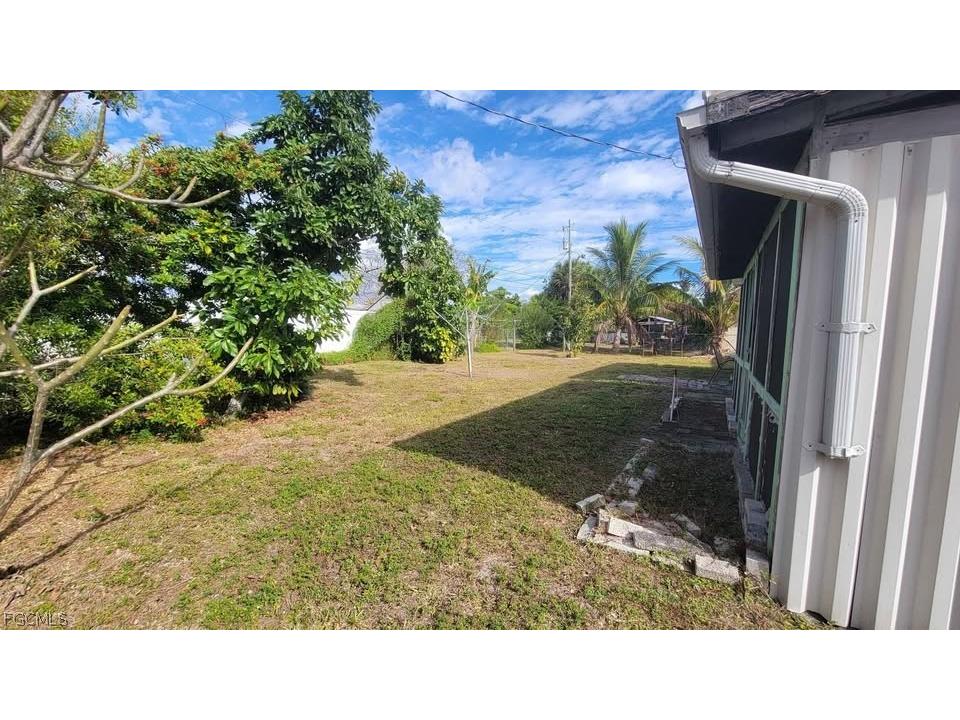 221 Cape Coral Parkway E Cape Coral FL 33904 2026012681 image3