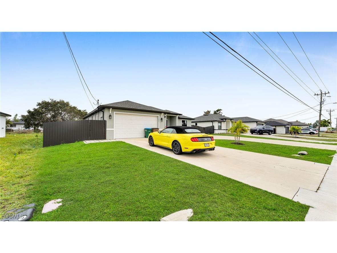 221 Chiquita Boulevard N Cape Coral FL 33993 2026003738 image3