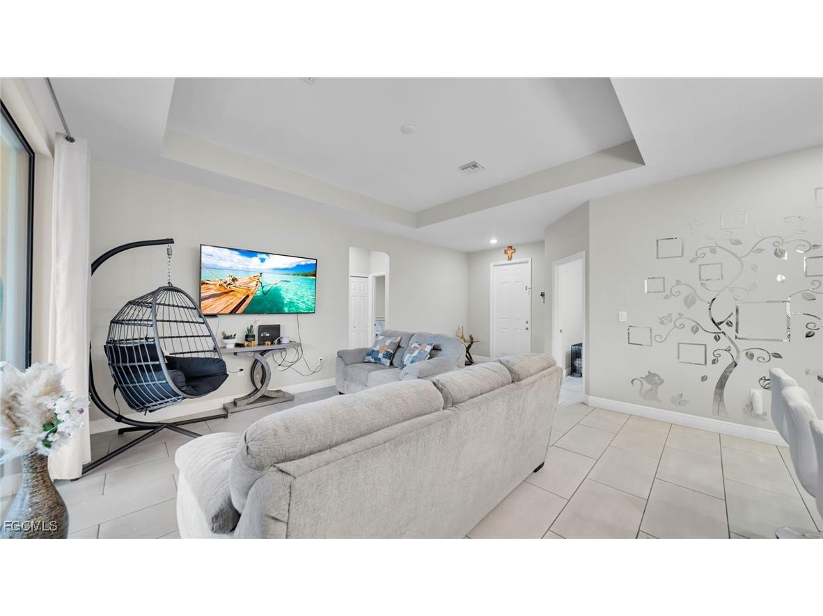 221 Chiquita Boulevard N Cape Coral FL 33993 2026003738 image8