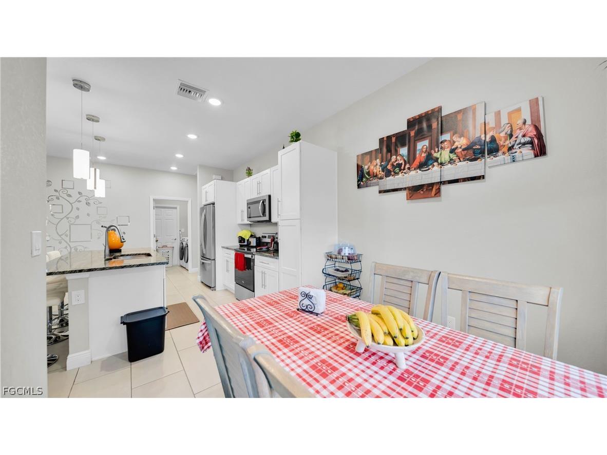 221 Chiquita Boulevard N Cape Coral FL 33993 2026010955 image11