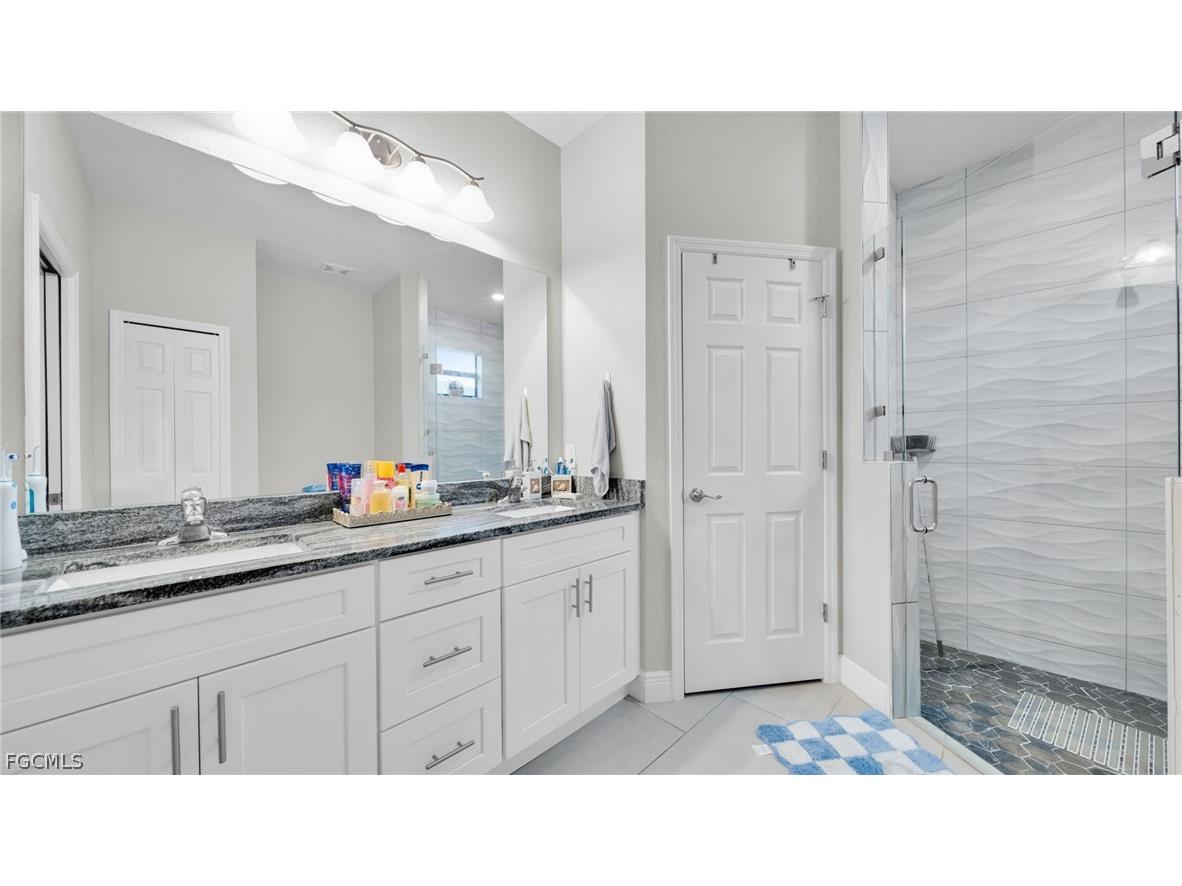 221 Chiquita Boulevard N Cape Coral FL 33993 2026010955 image18