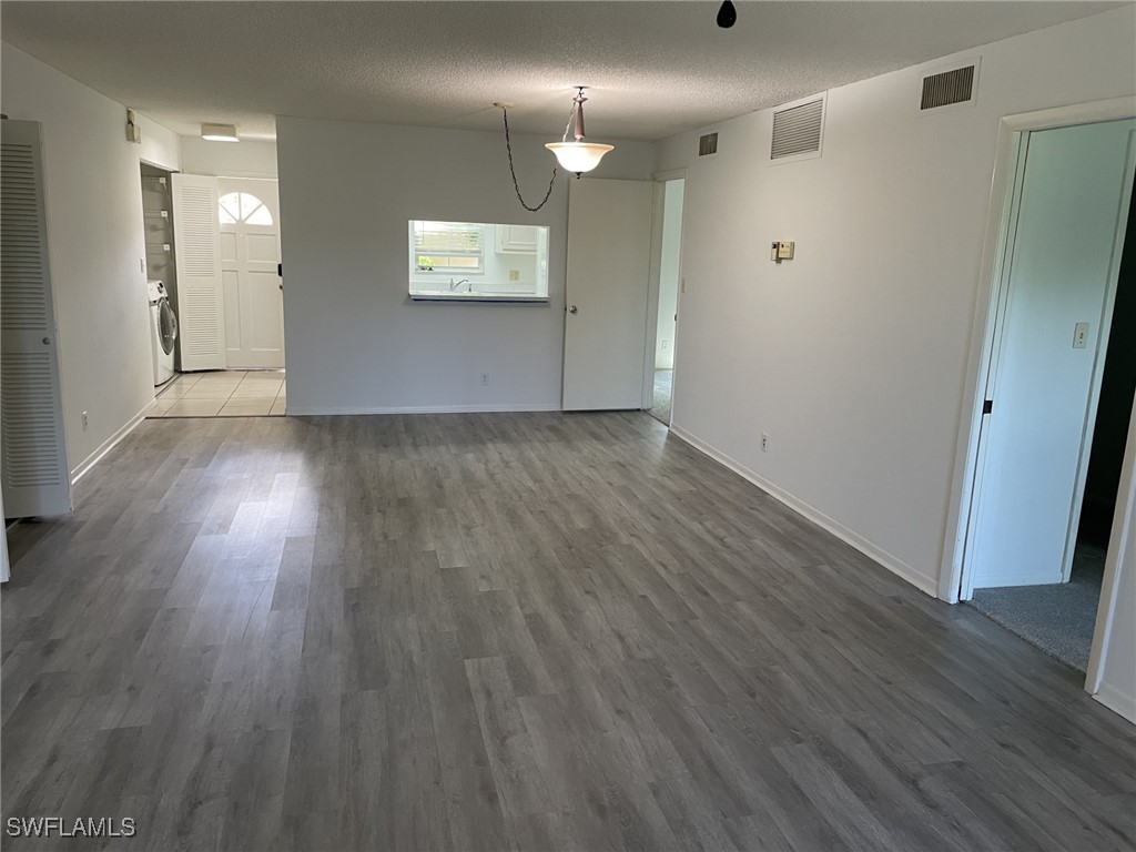 221 Cypress Way E #103 Naples FL 34110 225069556 image4