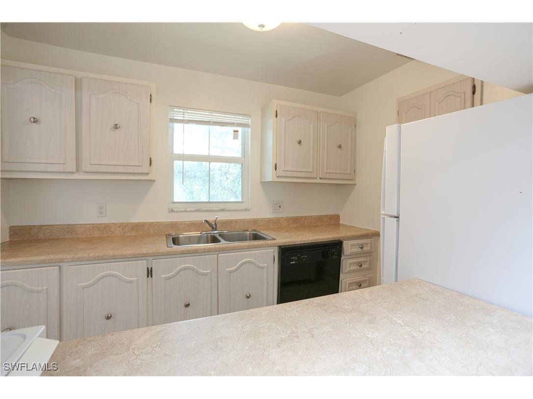 221 Cypress Way E #201 Naples FL 34110 225065381 image26