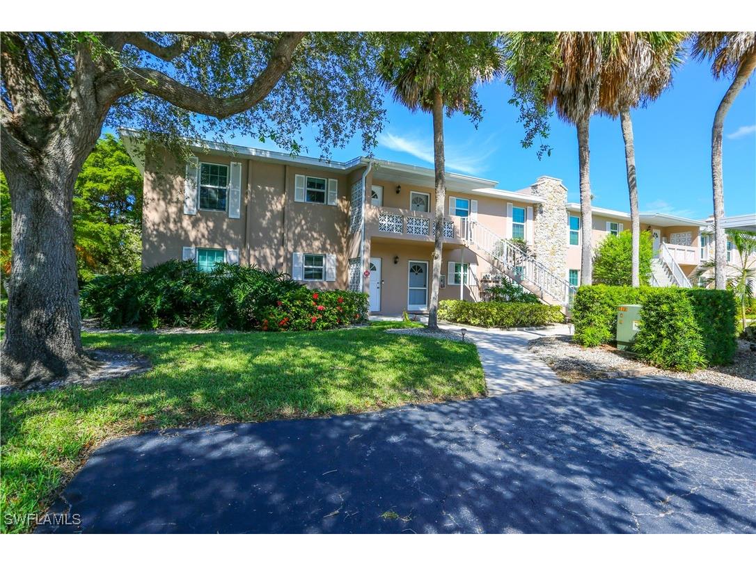 221 Cypress Way E #201 Naples FL 34110 225065381 image3