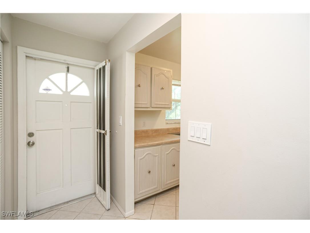 221 Cypress Way E #201 Naples FL 34110 225065381 image33