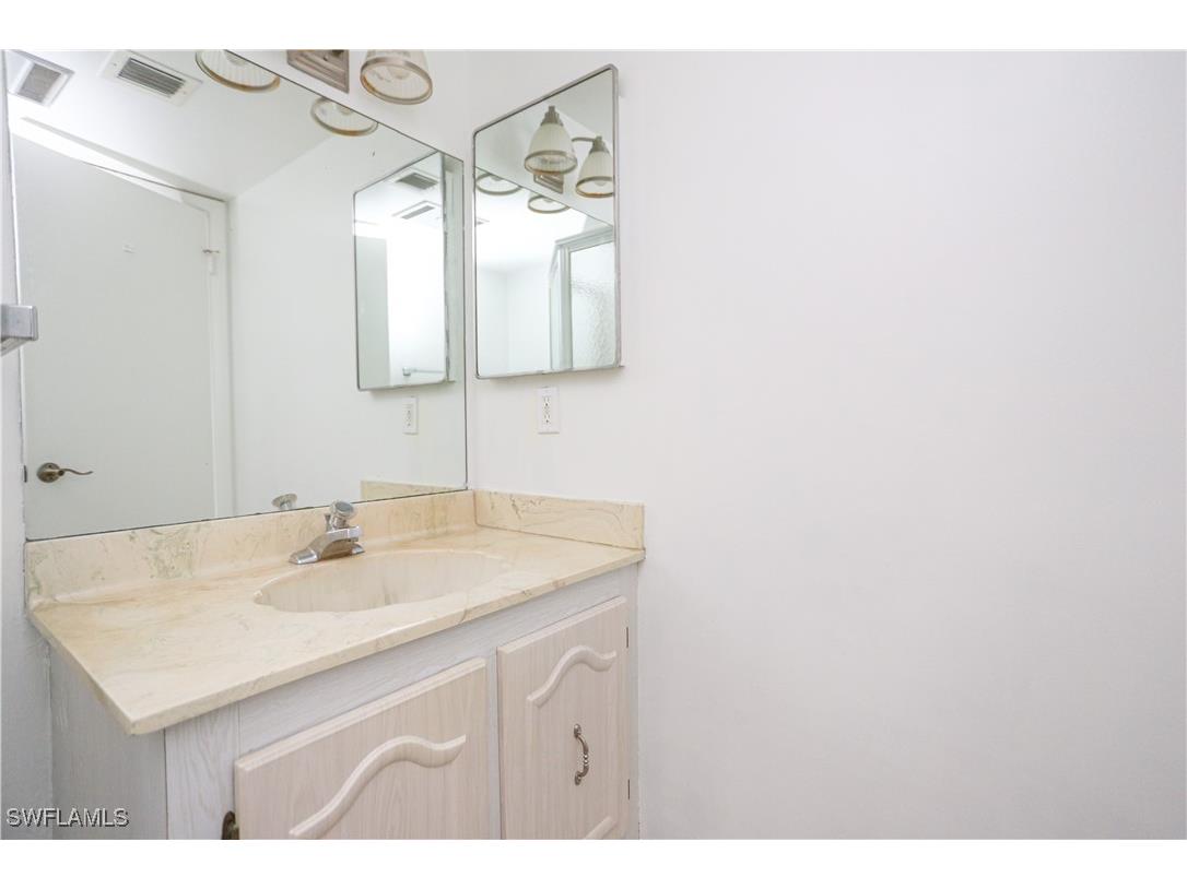 221 Cypress Way E #201 Naples FL 34110 225065381 image41