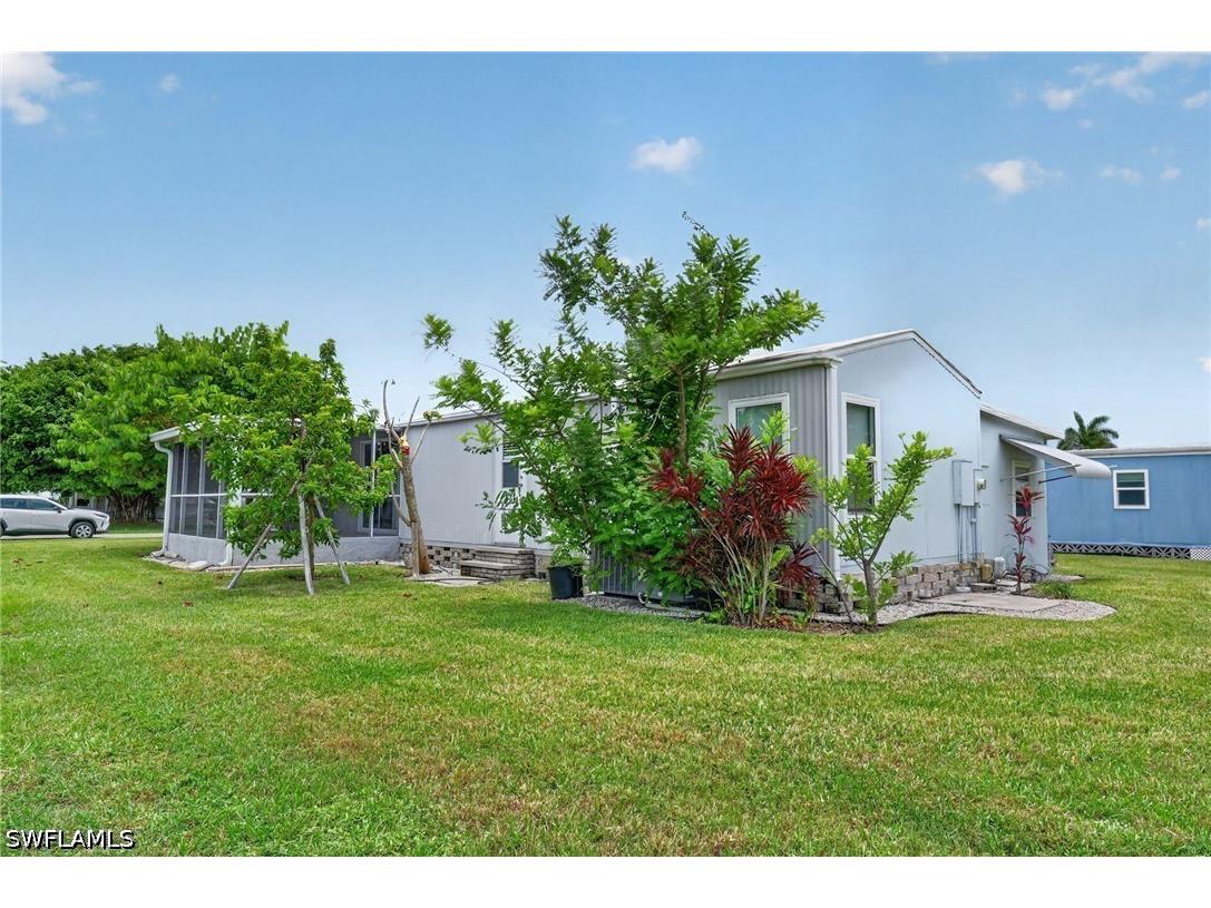 221 Grassy Key Lane Naples FL 34114 226022967 image32