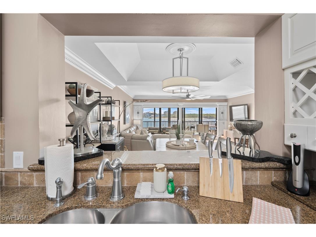 221 La Peninsula Boulevard #221 Naples FL 34113 225081116 image11