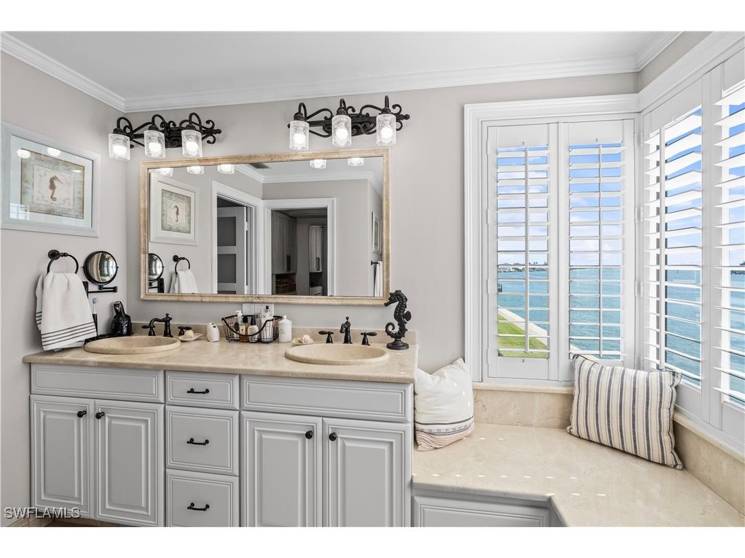 221 La Peninsula Boulevard #221 Naples FL 34113 225081116 image29