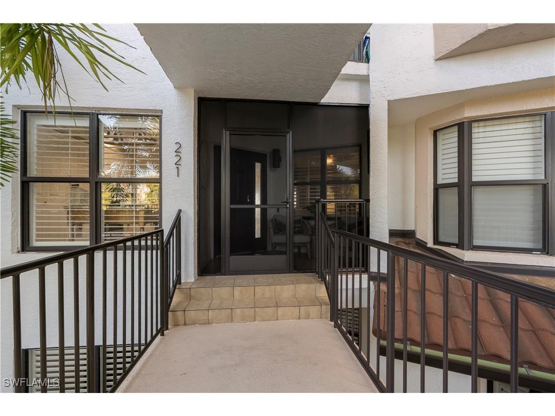 221 La Peninsula Boulevard #221 Naples FL 34113 225081116 image5
