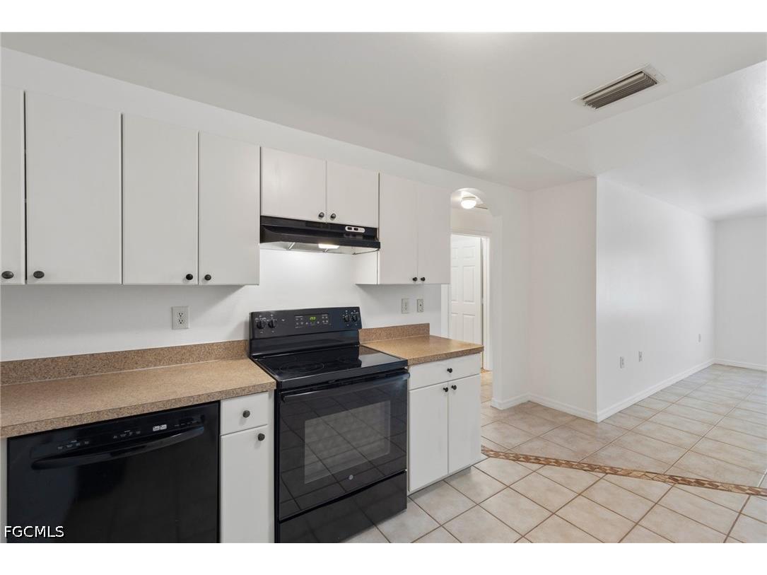 221 Meadow Road Lehigh Acres FL 33973 2026023731 image3