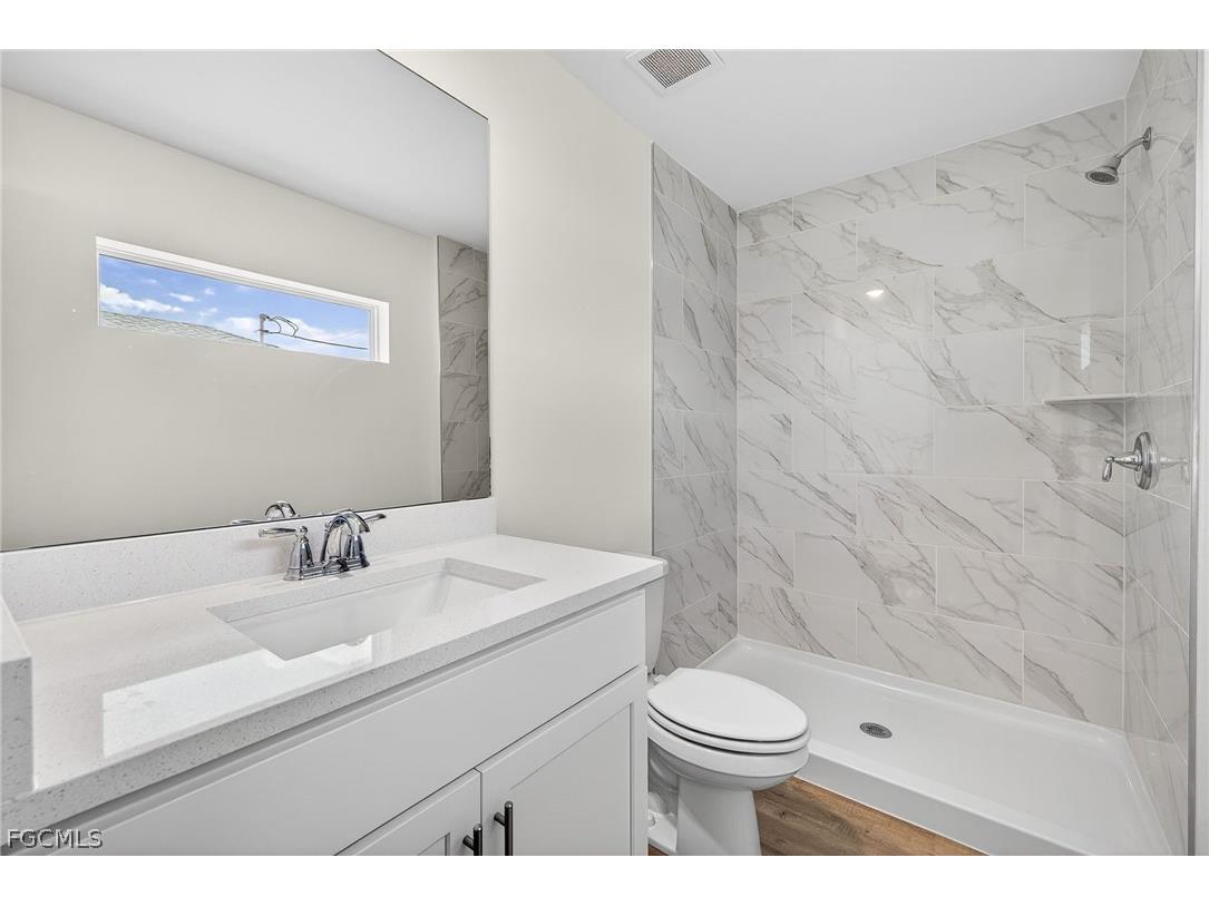 221 NW 15th Street Cape Coral FL 33993 2026007579 image18