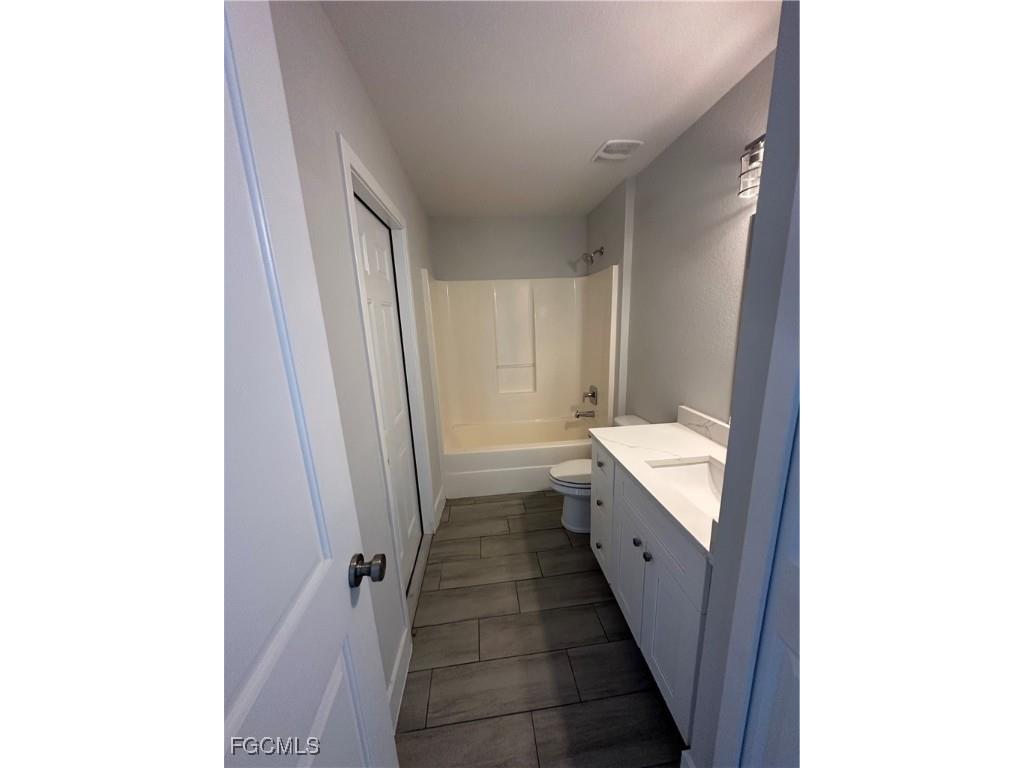 221 NW 29th Place Cape Coral FL 33993 2025010863 image15