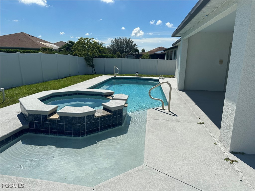 221 NW 29th Place Cape Coral FL 33993 2025010863 image25