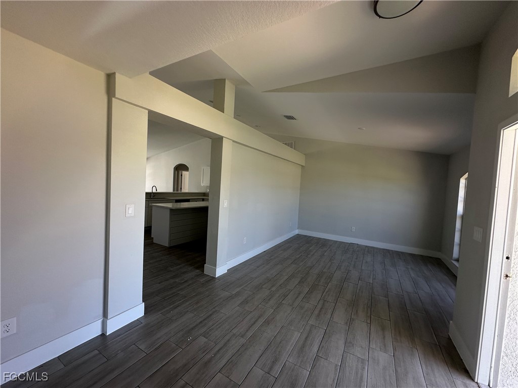 221 NW 29th Place Cape Coral FL 33993 2025010863 image3