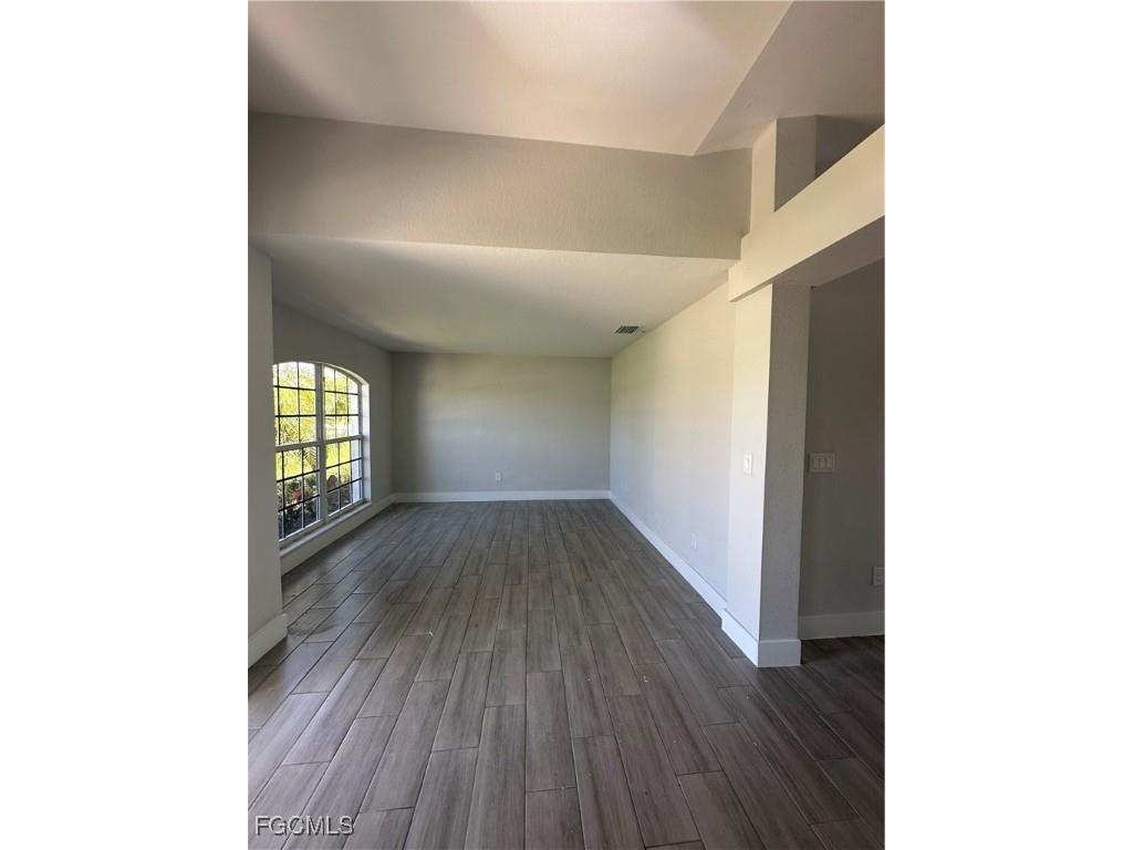 221 NW 29th Place Cape Coral FL 33993 2025010863 image4