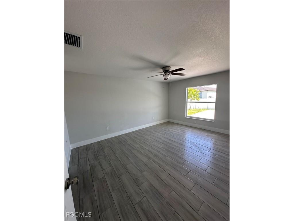 221 NW 29th Place Cape Coral FL 33993 2025010863 image6