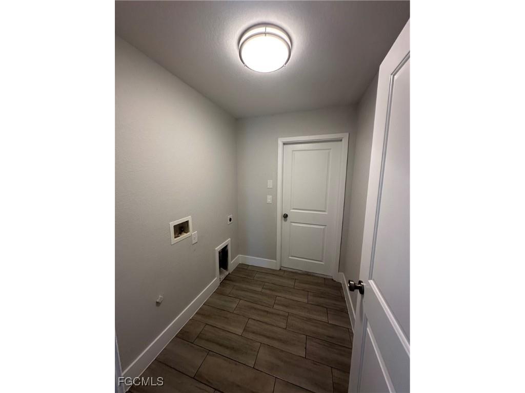 221 NW 29th Place Cape Coral FL 33993 2025010863 image9