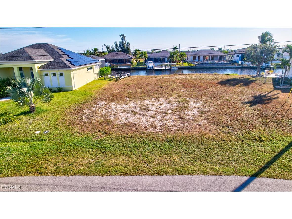 221 NW 33rd Avenue Cape Coral FL 33993 2025022604 image3