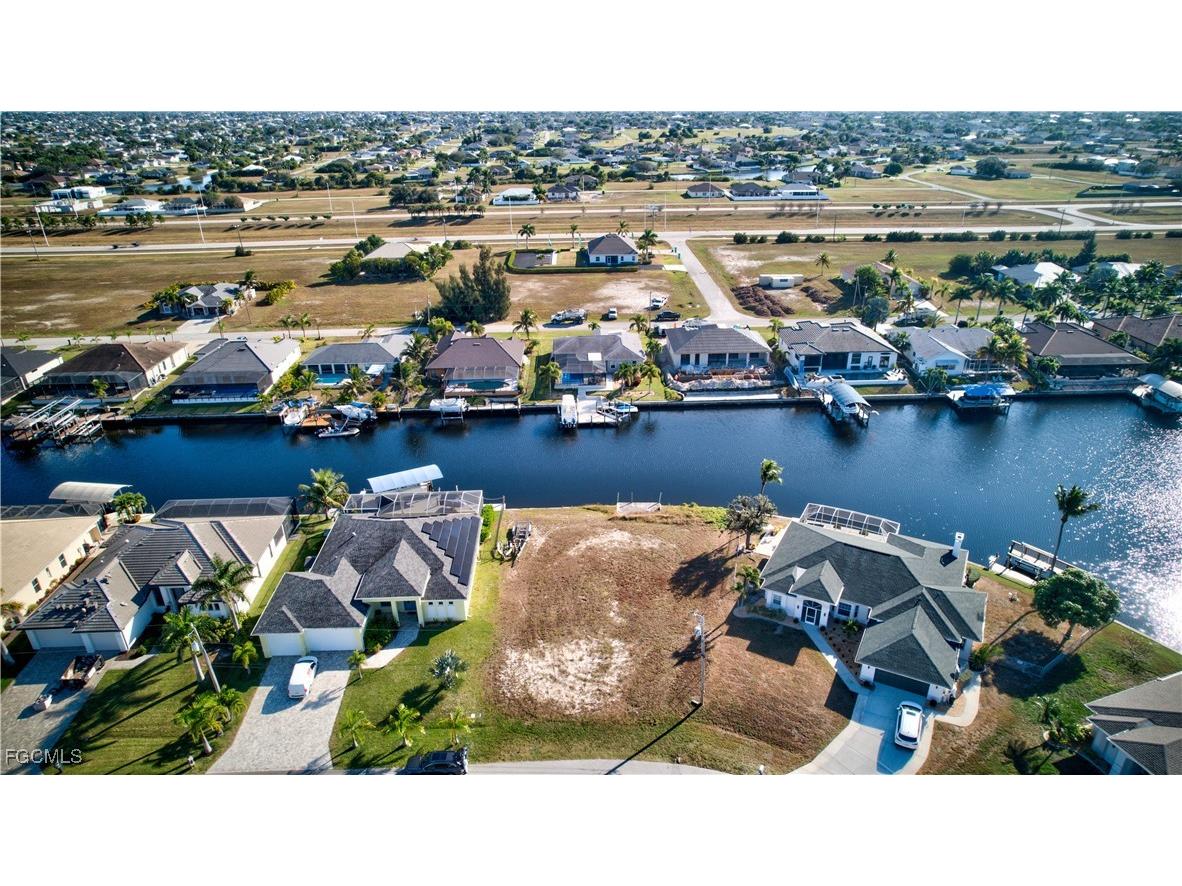 221 NW 33rd Avenue Cape Coral FL 33993 2025022604 image4