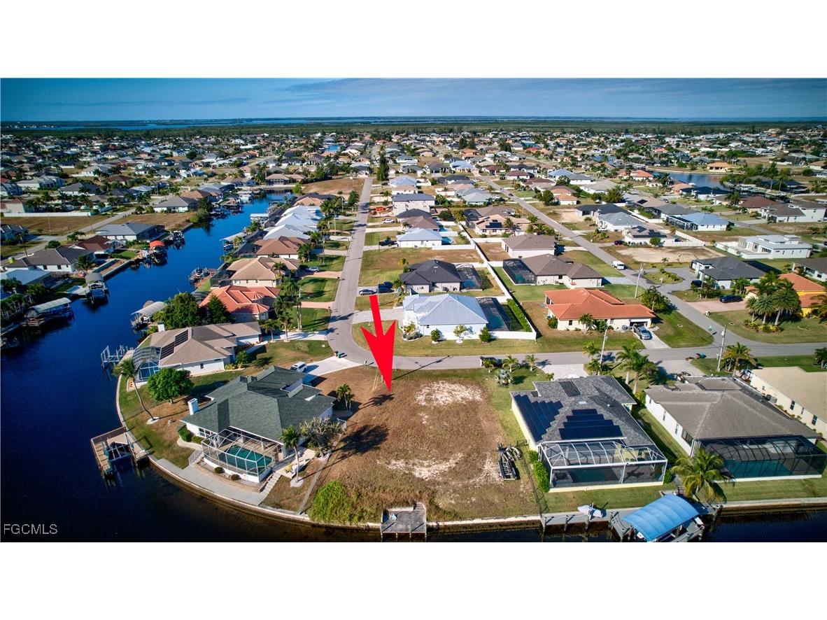 221 NW 33rd Avenue Cape Coral FL 33993 2025022604 image5