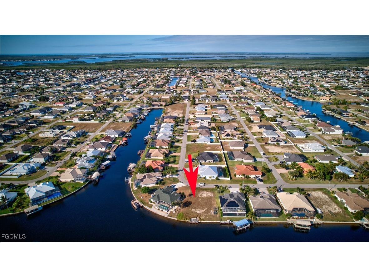 221 NW 33rd Avenue Cape Coral FL 33993 2025022604 image6