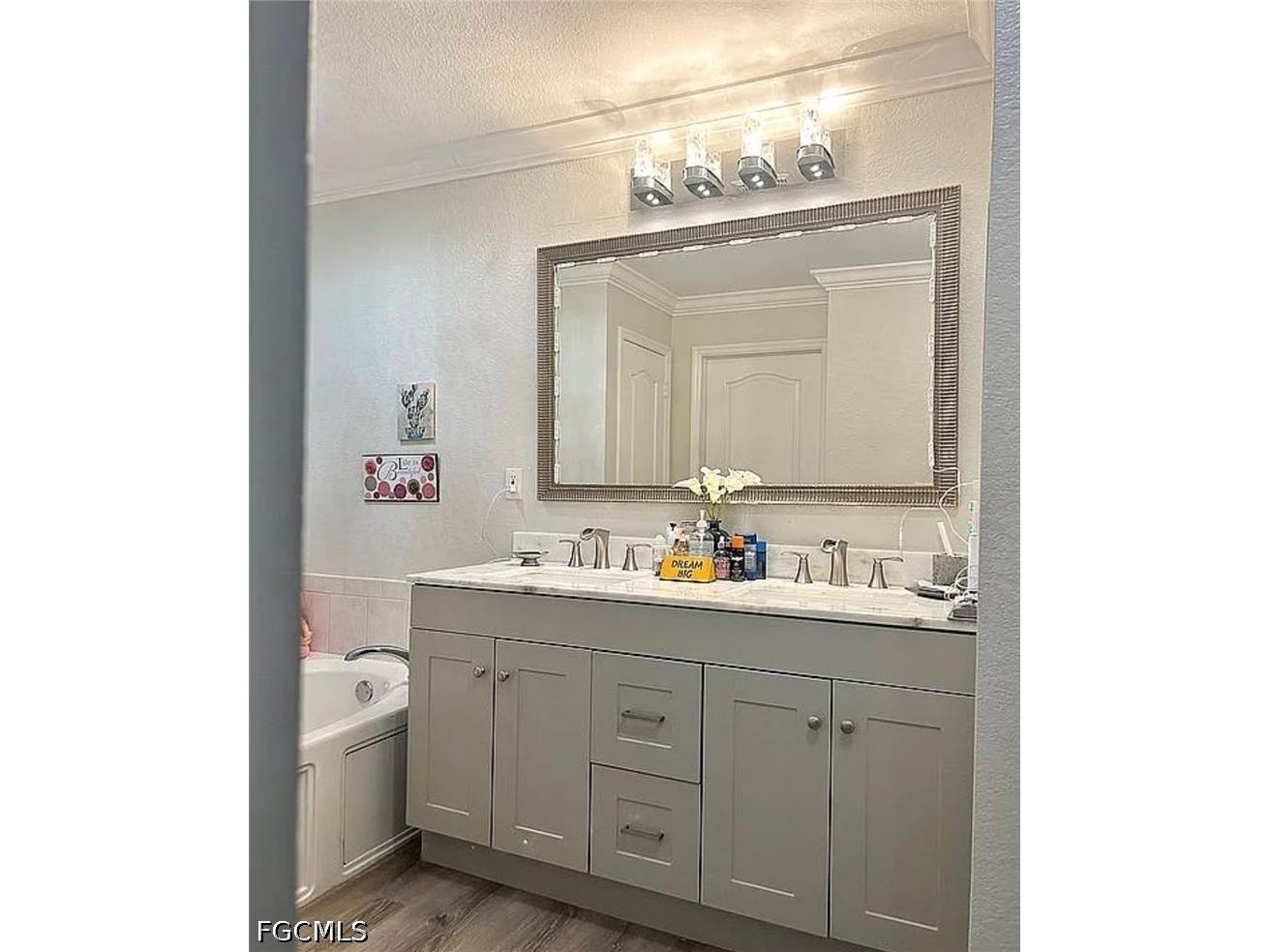 221 NW 3rd Place Cape Coral FL 33993 2026020241 image5