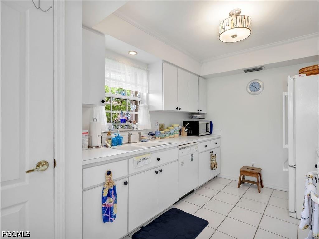 221 SE 10th Terrace Cape Coral FL 33990 2026024773 image18