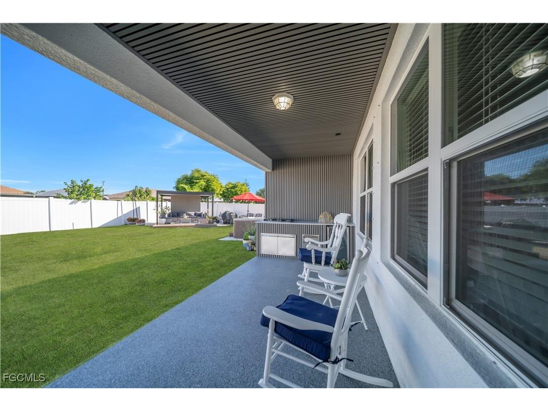 221 SW 21st Terrace Cape Coral FL 33991 2025017299 image10