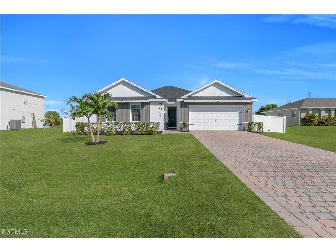 221 SW 21st Terrace Cape Coral FL 33991 2025017299 image2