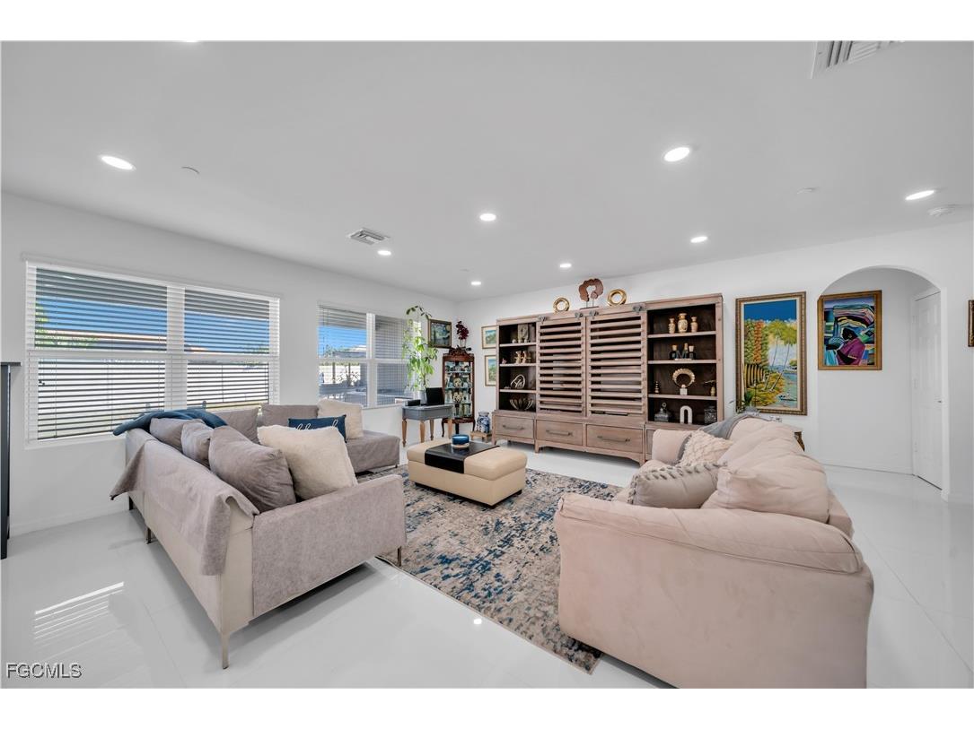 221 SW 21st Terrace Cape Coral FL 33991 2025017299 image21