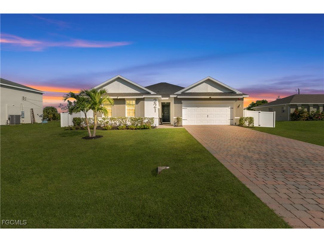 221 SW 21st Terrace Cape Coral FL 33991 2025017299 image3