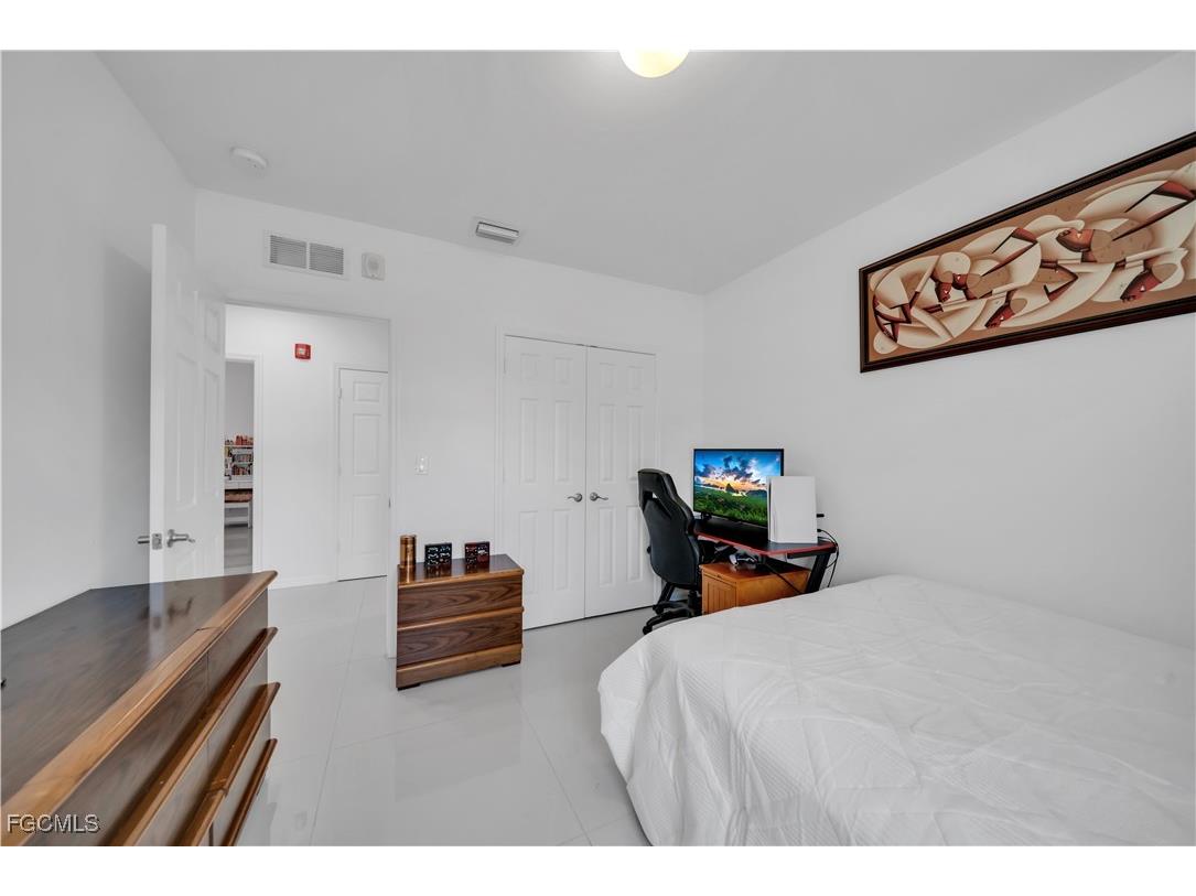 221 SW 21st Terrace Cape Coral FL 33991 2025017299 image33