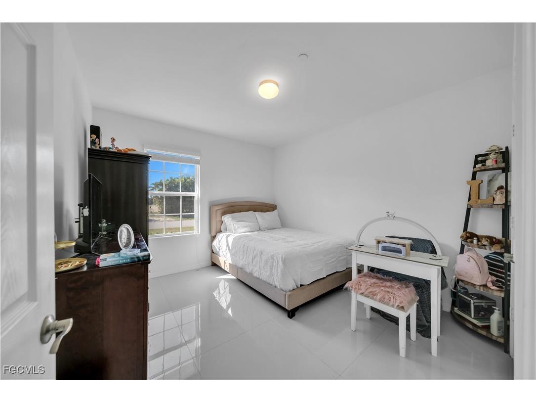 221 SW 21st Terrace Cape Coral FL 33991 2025017299 image34