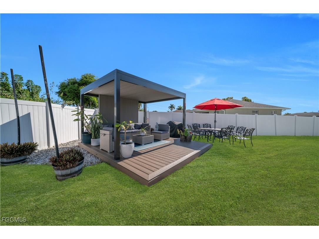 221 SW 21st Terrace Cape Coral FL 33991 2025017299 image5