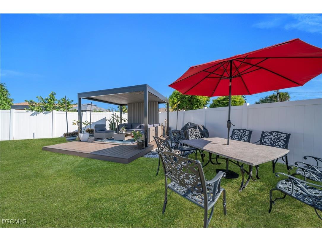 221 SW 21st Terrace Cape Coral FL 33991 2025017299 image6
