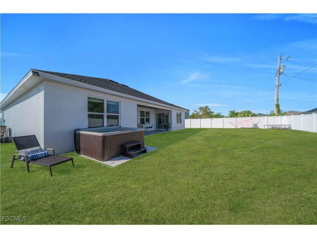 221 SW 21st Terrace Cape Coral FL 33991 2025017299 image9