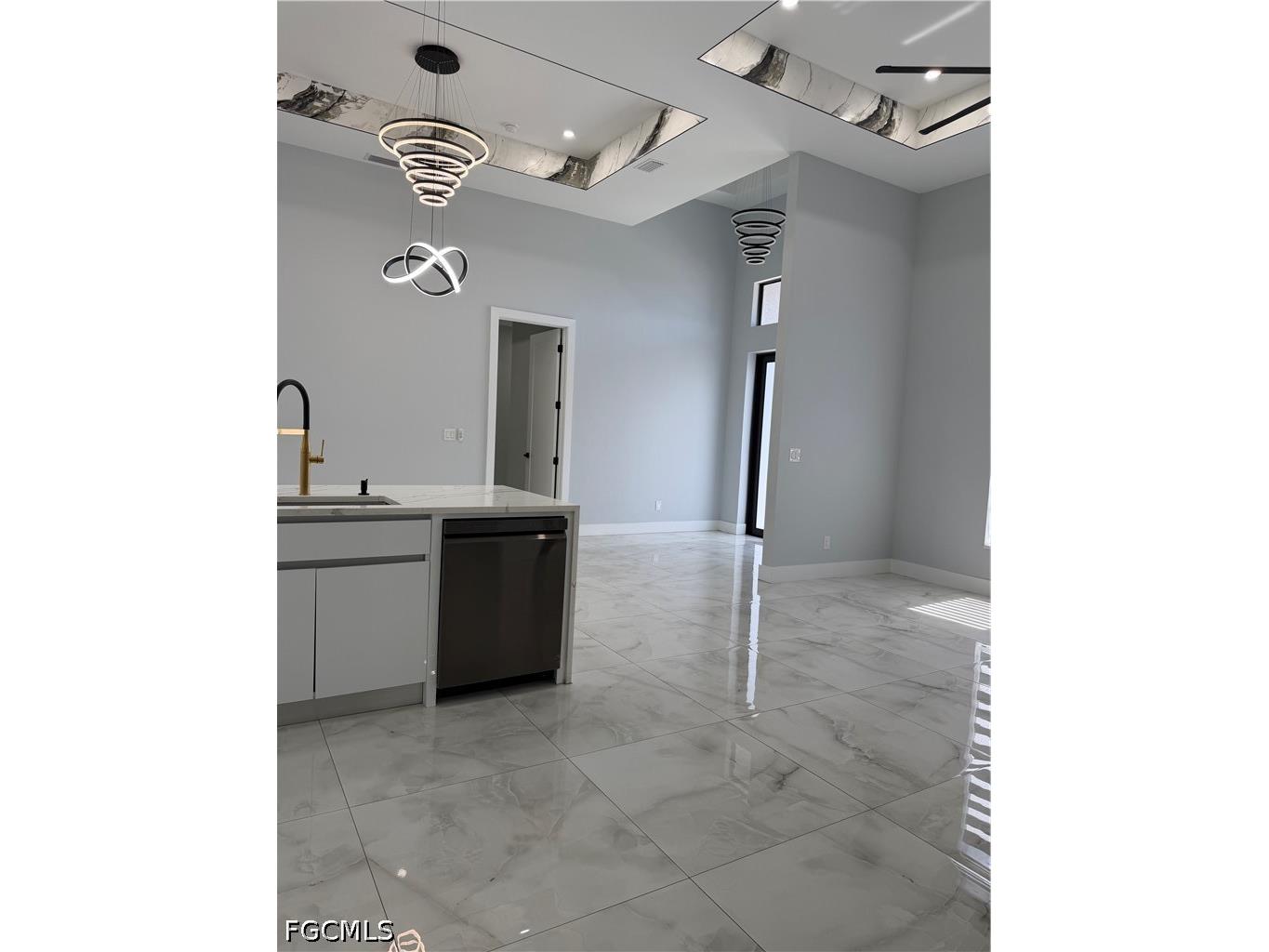 221 SW 25th Avenue Cape Coral FL 33991 2026024661 image11