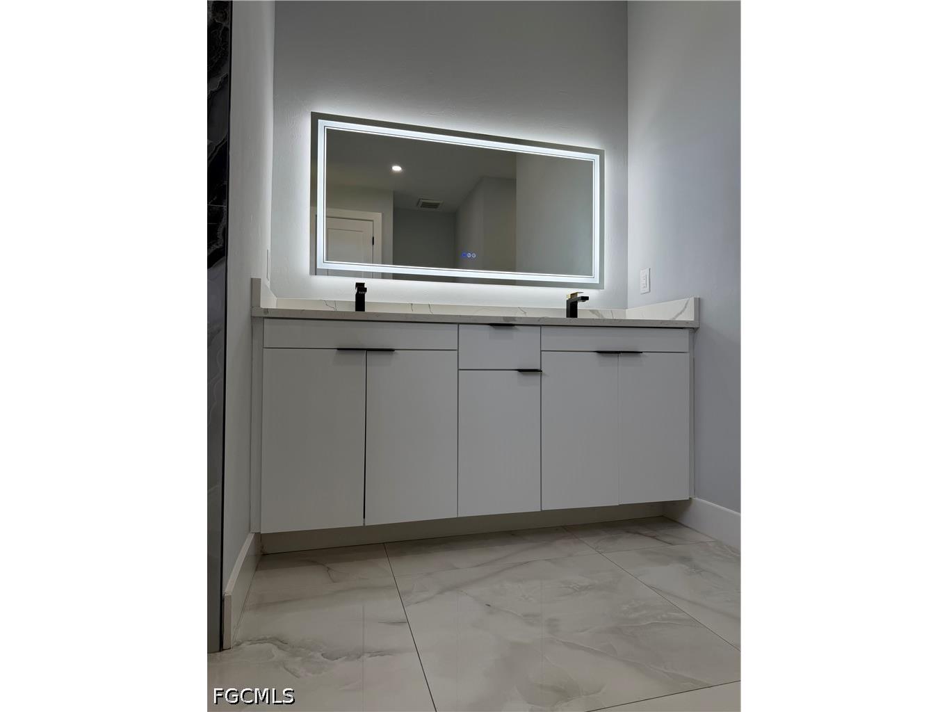 221 SW 25th Avenue Cape Coral FL 33991 2026024661 image18