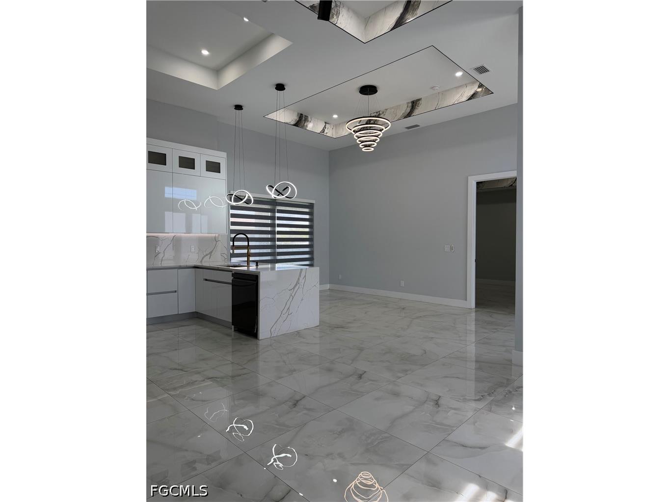 221 SW 25th Avenue Cape Coral FL 33991 2026024661 image8