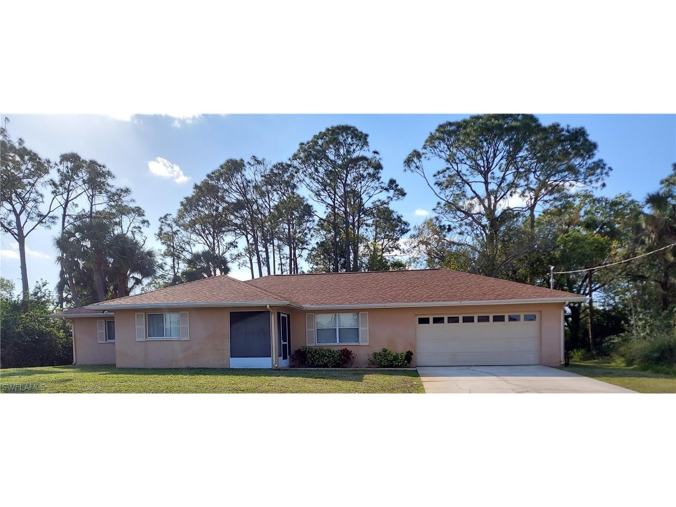 221 Vermont Way Lehigh Acres FL 33936 223009156 image1